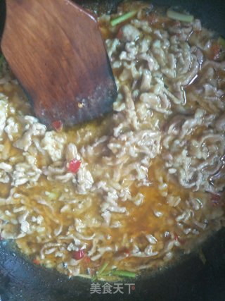 香菜牛肉丝的做法步骤：5