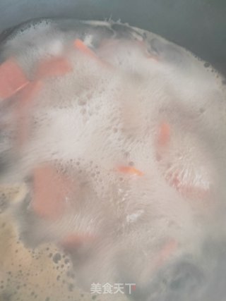 香菇小白菜炒胡萝卜的做法步骤：3