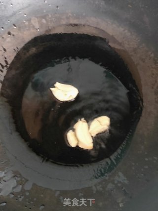 香菇小白菜炒胡萝卜的做法步骤：5