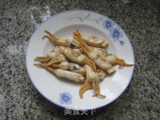 蛏子炒西葫芦的做法步骤：2