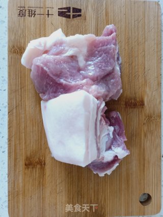 猪肉大葱饺子的做法步骤：1