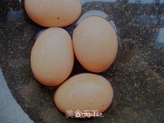 啤酒虎皮蛋的做法步骤：1