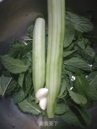 凉拌黄瓜的做法步骤：1