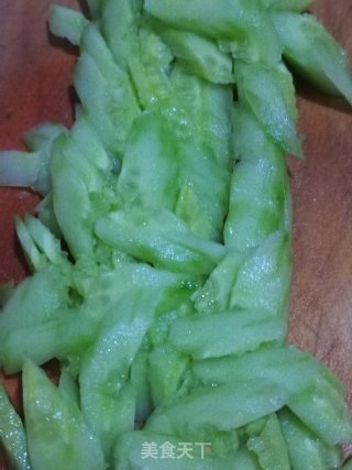 凉拌黄瓜的做法步骤：2