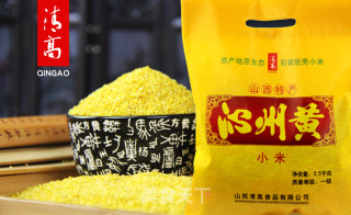 比起赏花，我更想喝美颜养胃的玫瑰冰糖黄小米粥的做法步骤：1