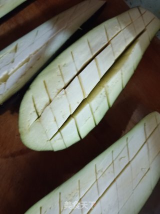 鱼香茄子的做法步骤：2