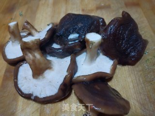 香菇猪肉馅饺子的做法步骤：5