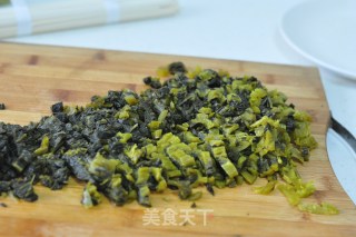 酸菜肥牛面的做法步骤：2