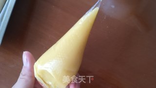 椰蓉馅毛毛虫面包的做法步骤：6