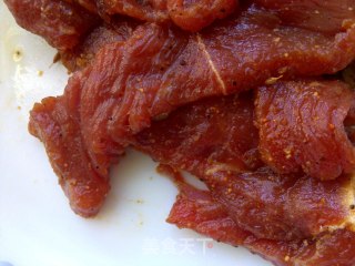 黑胡椒牛肉的做法步骤：1