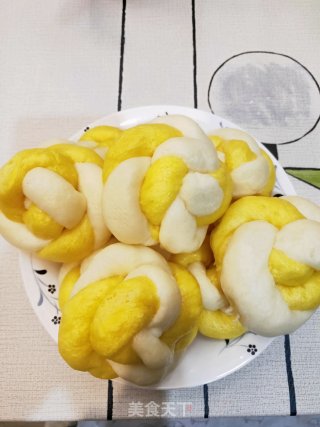 万能土鸡蛋(5)双色花卷的做法步骤：10