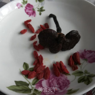 自制野生竹灵芝煎水的做法步骤：1