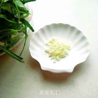 素炒空心菜的做法步骤：3