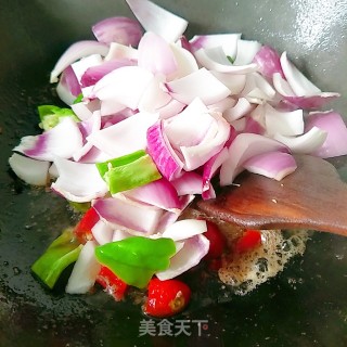 洋葱炒牛肉的做法步骤：9