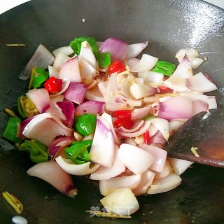 洋葱炒牛肉的做法步骤：11