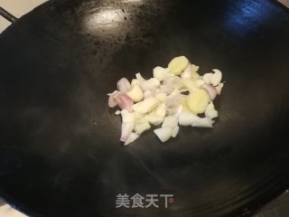 栗子炆鸡的做法步骤：3