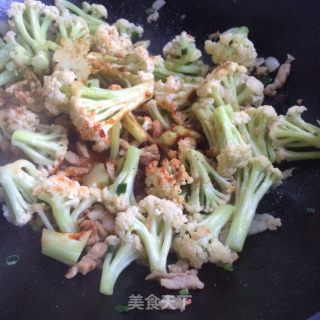 香辣松花菜的做法步骤：7