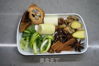 凉拌卤牛肉的做法步骤：3