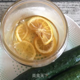 柠檬蜂蜜黄瓜汁的做法步骤：1