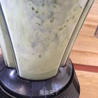 柠檬蜂蜜黄瓜汁的做法步骤：7