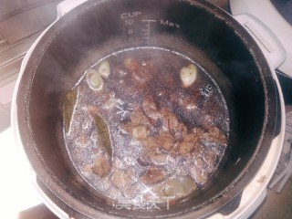 番茄炖牛腩的做法步骤：7