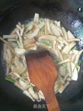 小炒杏鲍菇的做法步骤：6