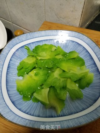 拌苦瓜的做法步骤：7