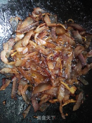 腊肉炒蒜薹的做法步骤：4