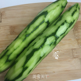 凉拌黄瓜的做法步骤：1