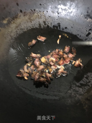 腊肉炒西兰花的做法步骤：6
