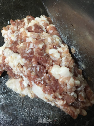 香菇酿肉的做法步骤：3