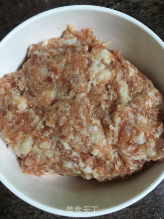 香菇酿肉的做法步骤：4