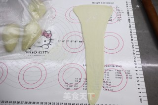 牛角小面包的做法步骤：7