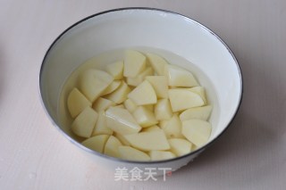 土豆烧排骨的做法步骤：7