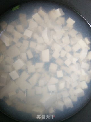 素三鲜豆腐汤的做法步骤：5