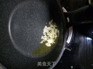 蒜香西生菜的做法步骤：6