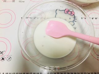 英式麦芬的做法步骤：1