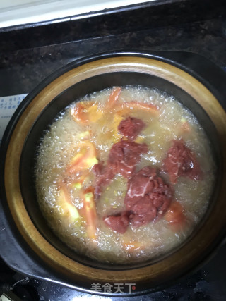 番茄牛肉汤的做法步骤：4