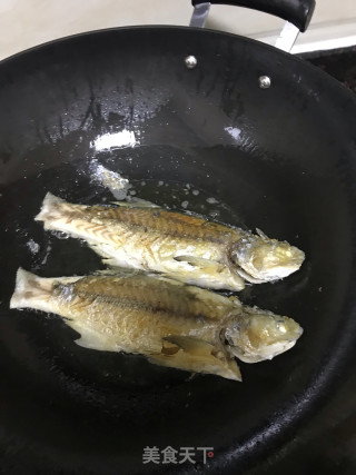 红烧马友鱼的做法步骤：1