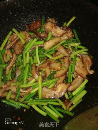 香辣蒜苔炒猪耳的做法步骤：7