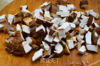 香肠豌豆焖饭的做法步骤：2