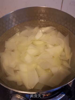 尖椒土豆片的做法步骤：1