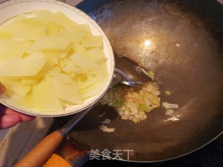 尖椒土豆片的做法步骤：8