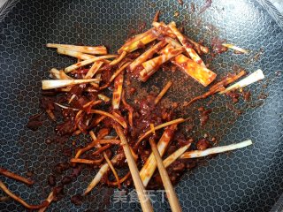 鱼香肉丝的做法步骤：7