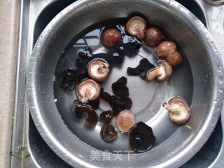 五彩蔬菜汤的做法步骤：7