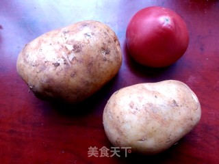 西红柿土豆炒肉丝的做法步骤：1