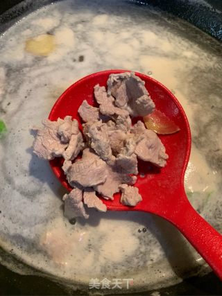 花胶瘦肉汤内附花胶泡发的做法步骤：8
