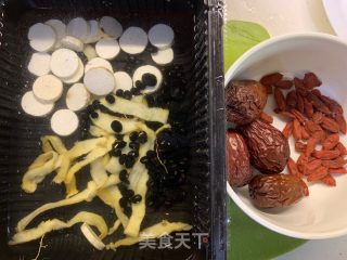 花胶瘦肉汤内附花胶泡发的做法步骤：11