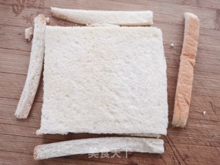 原创美食——超美味榴莲吐司卷的做法步骤：3