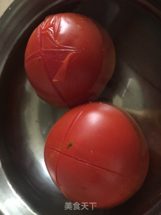 土豆番茄龙骨汤的做法步骤：2